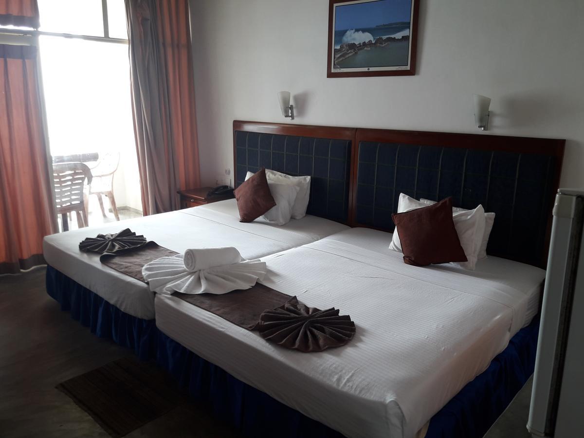 Miltons Beach Resort Unawatuna Exteriör bild