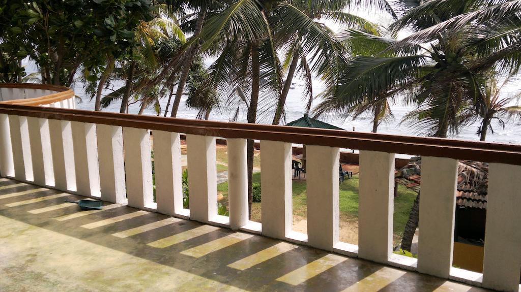 Miltons Beach Resort Unawatuna Exteriör bild