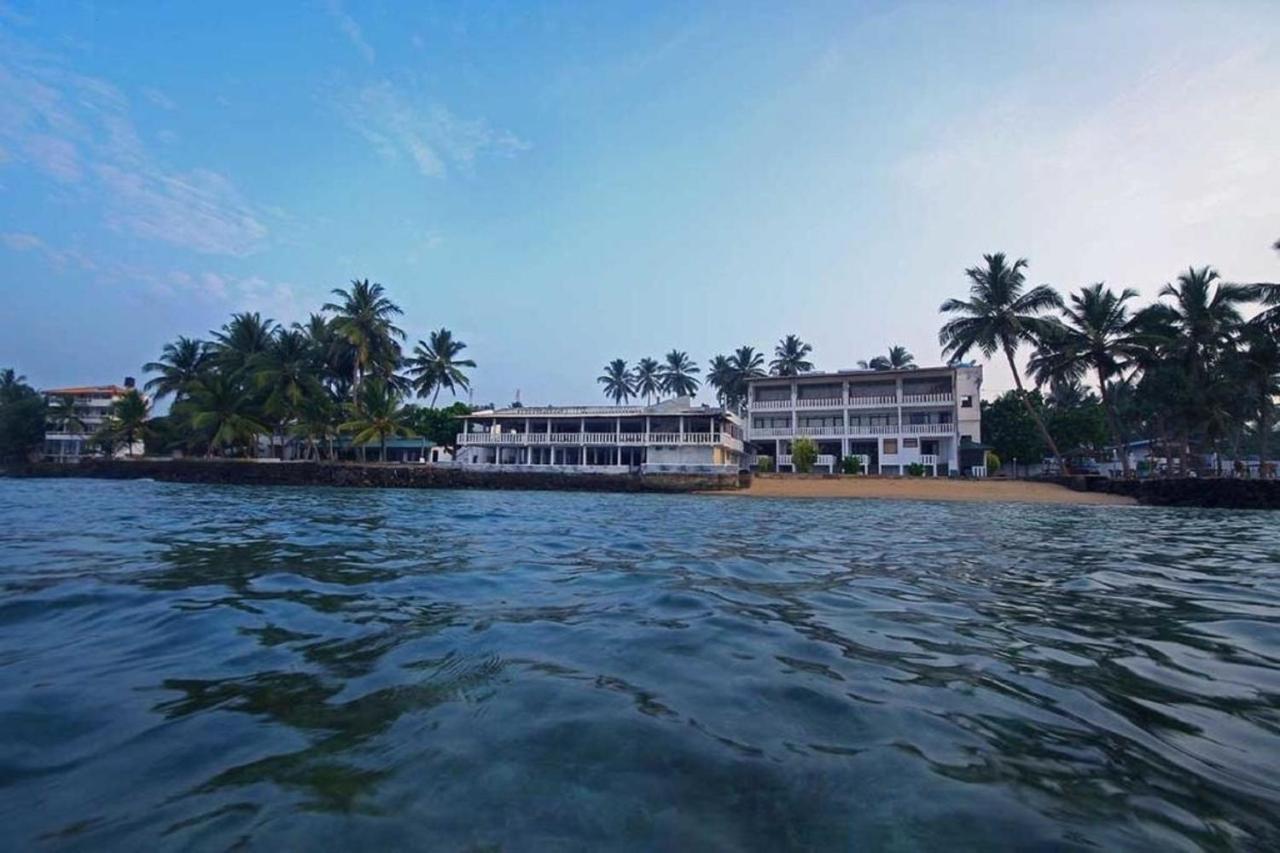 Miltons Beach Resort Unawatuna Exteriör bild